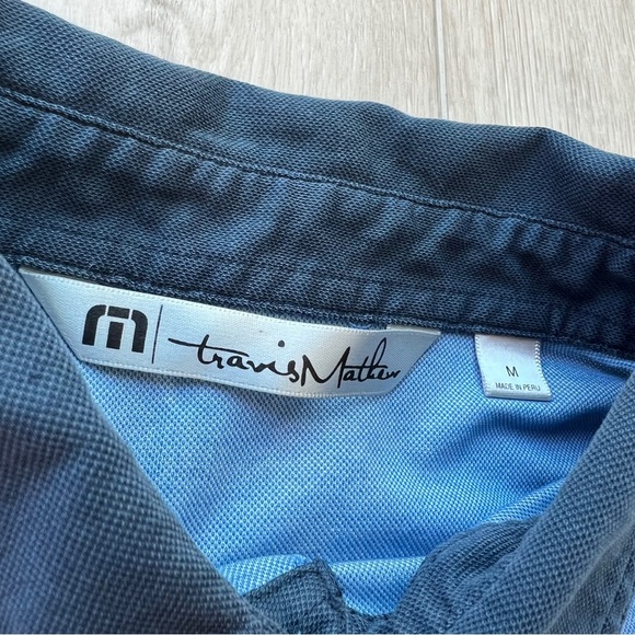 Travis Mathew Polo Shirt Size Medium - Picture 2 of 3
